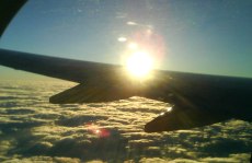 aviao e sol